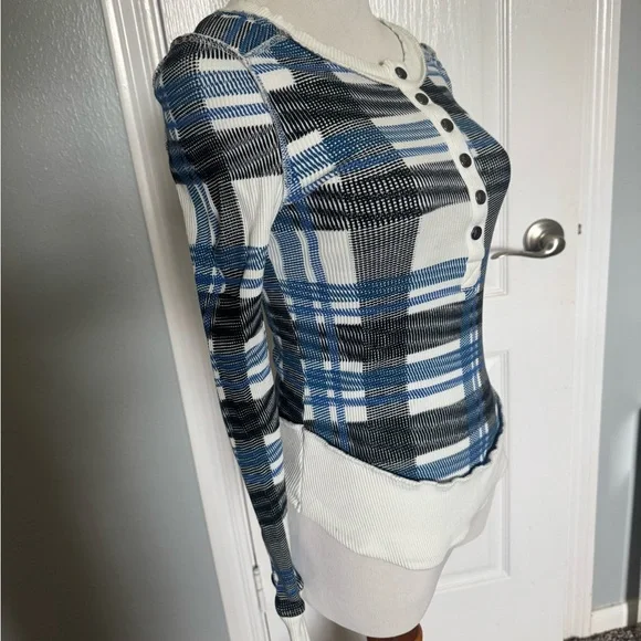 Free People Movement Long Sleeve Layering top
Plaid Button-Up Women's Top - Picture 2 of 5